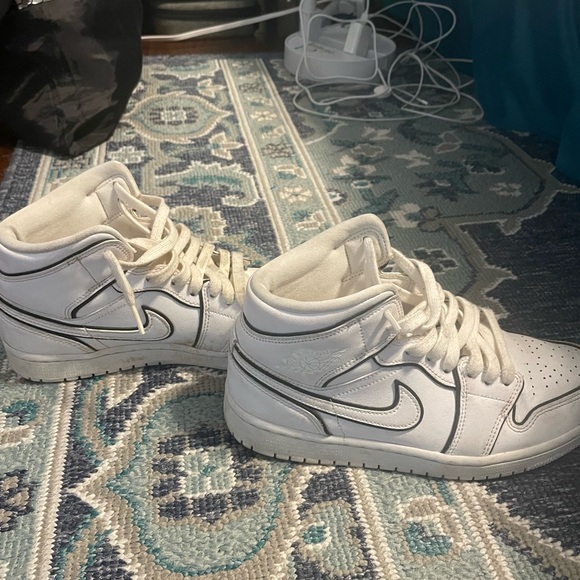 Womens WMNS Air 1 Mid CK6587 100 Iridescent Outline - Picture 5 of 5